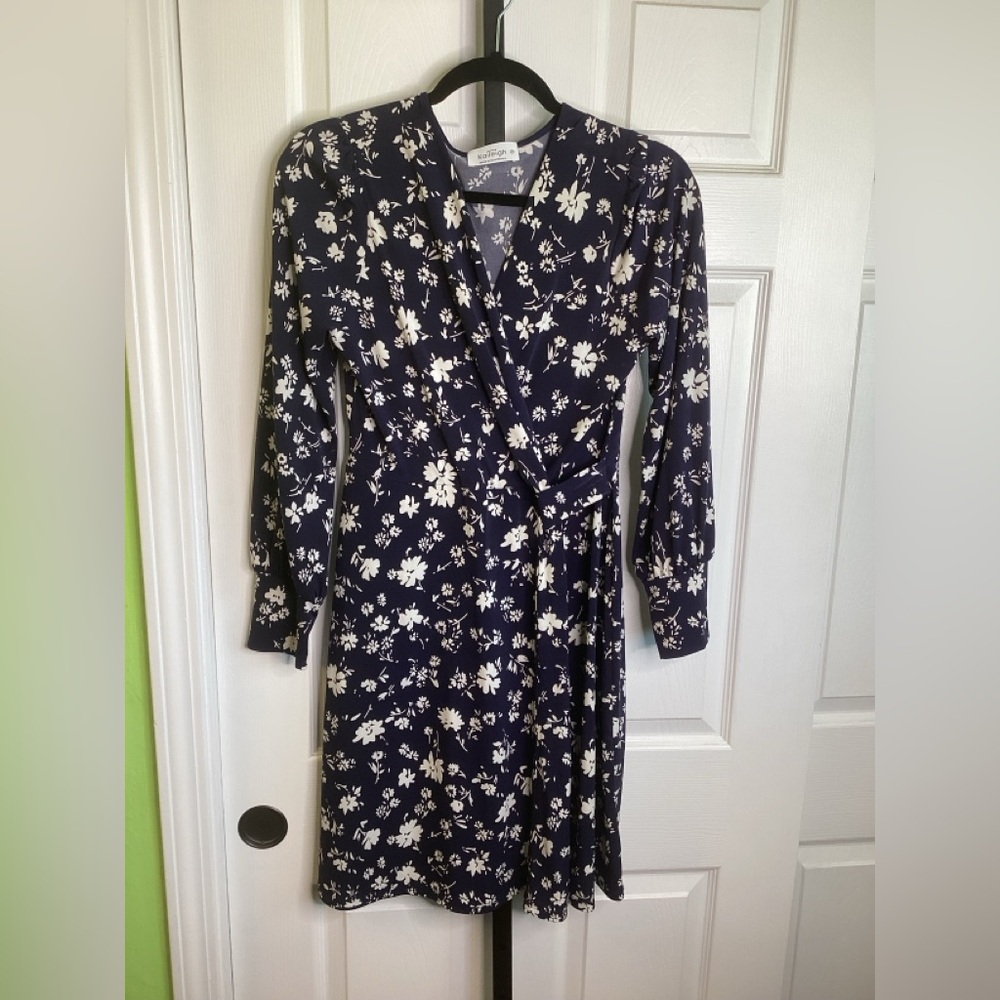 Kaileigh Navy Floral Long Sleeve Dress, size Medium